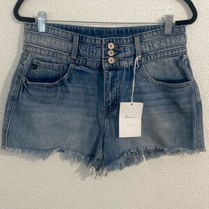 NWT- KanCan- high rise medium wash denim jean shorts- size 9/28